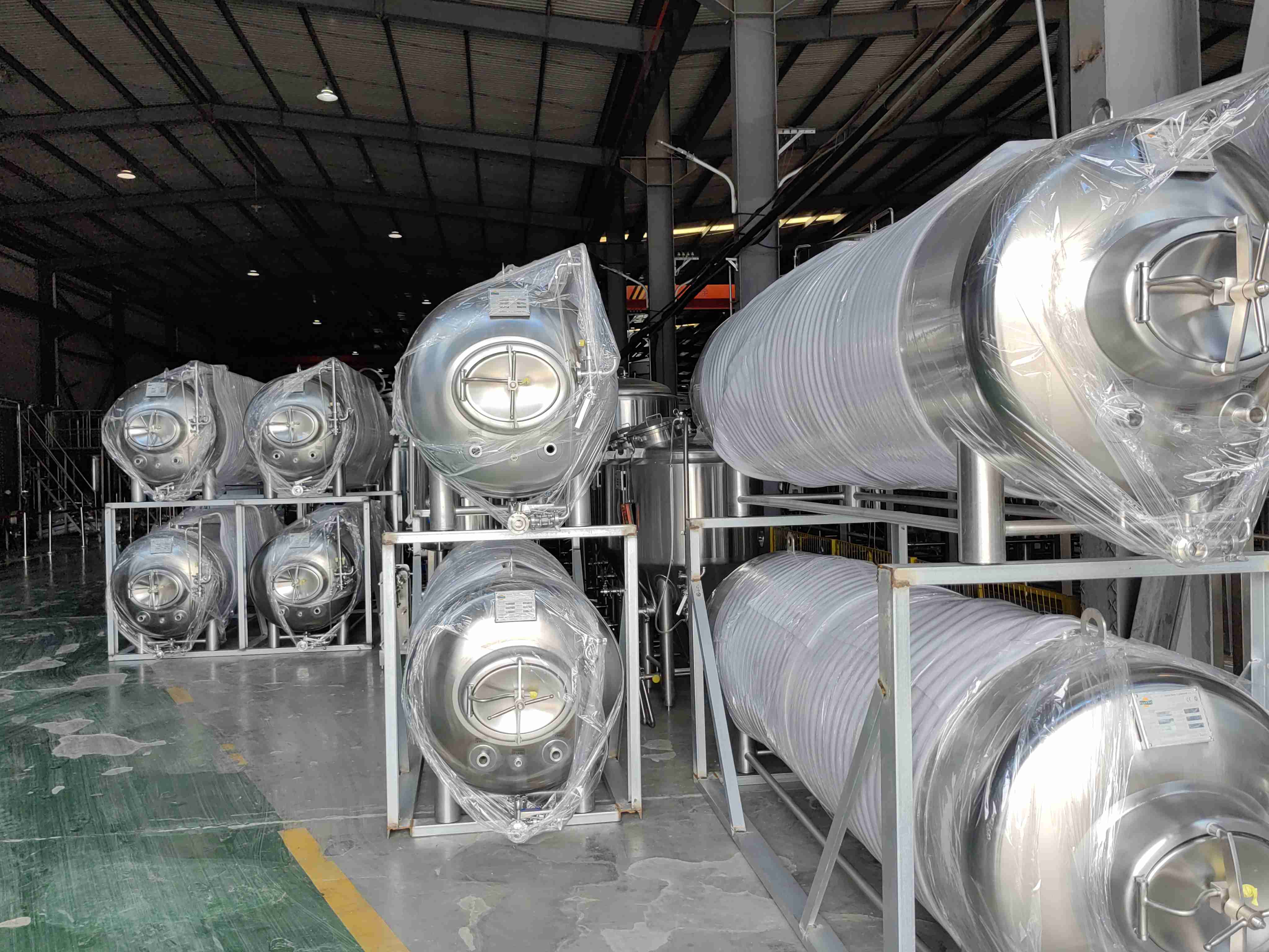 Horizontal Beer Serving Tanks from Tiantai