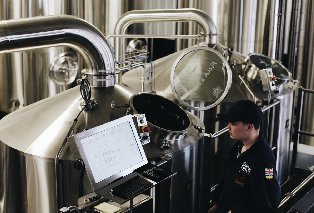 200HL Brewery Solutions International: Case Study in Scalable Craft Beer Production