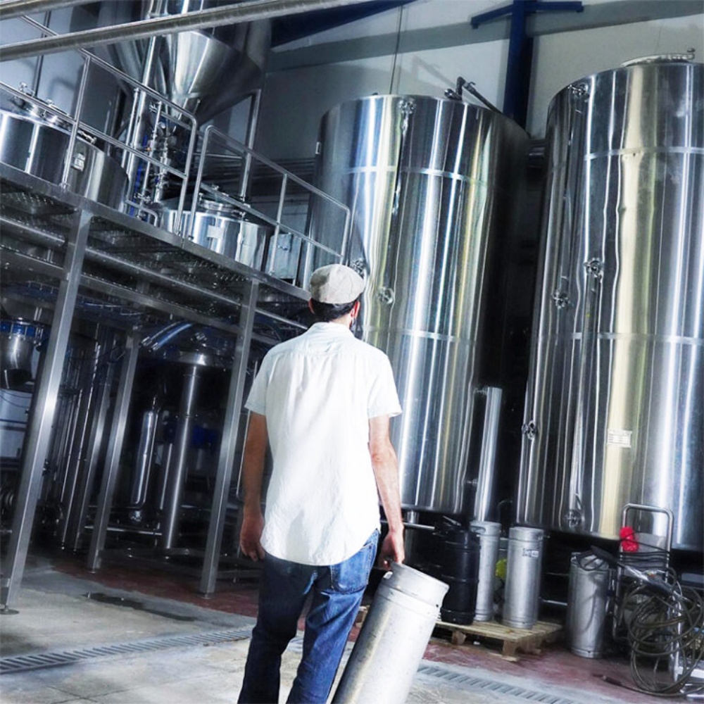 Proyecto de equipamiento de cervecería de 5000 litros para Cerveza Canita en la República Dominicana