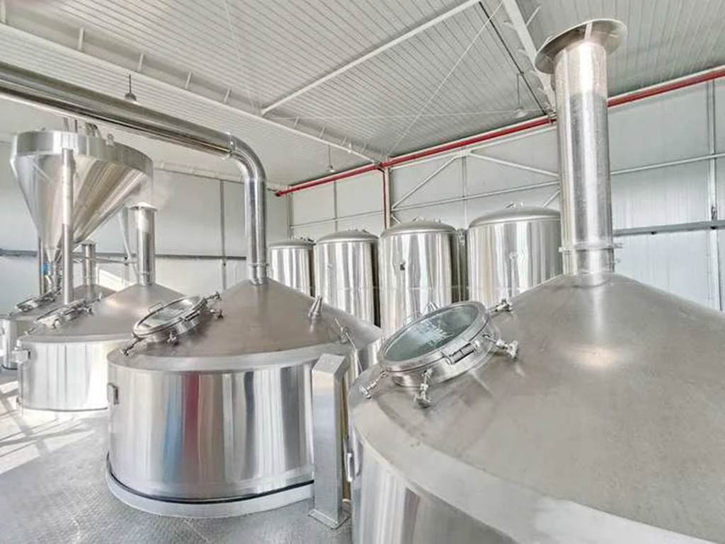 Proyecto de cervecería 5000L