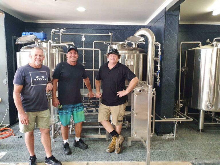 Projet d'équipement d'une brasserie de 500 litres en Australie - Wobbly Chook Brewing Co